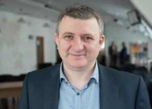 Романенко рассказал, как Зеленский вышвырнет из Рады "старых паразитов" (видео)