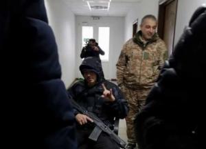 В Глухове вооруженные люди ворвались на предприятие "Росток-Холдинг"