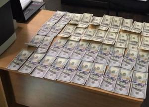 В Харькове судья требовала взятку за возвращение изъятых денег