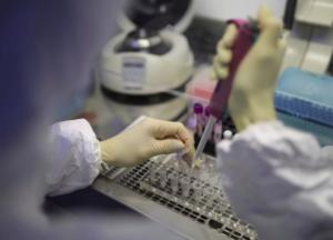 На Прикарпатье у умершей роженицы подтвердили коронавирус