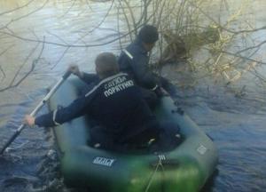 На Волыни пятый день не могут найти чиновника, который перевернулся на лодке