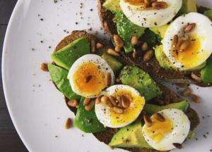 Медики назвали продукты, которые предотвращают облысение