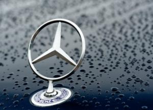 Mercedes отзывает 800 тысяч машин по всему миру
