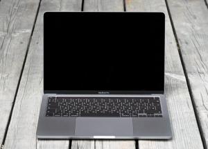 ​Топ 5 чехлов на MacBook Pro 13 2020 г.