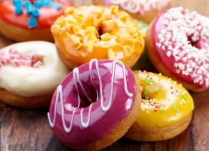 Медики назвали самые вредные сладости