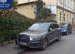 В Черновцах мужчина заявил об угоне авто, забыв о месте парковки
