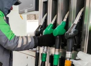 Кабмин подписал с крупнейшими компаниями меморандум о стабилизации цен на бензин