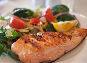 Эксперты назвали самую опасную для здоровья рыбу