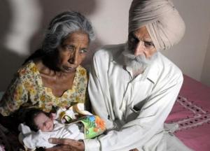 В Индии 70-летняя женщина родила ребенка
