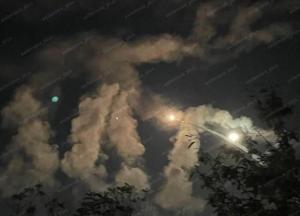 Масована атака дронів на Росію: вночі було закрито 8 аеропортів (відео)