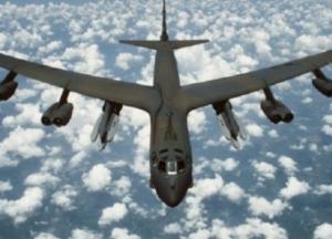 До Польщі прибув бомбардувальник B-52, який може нести ядерну зброю (фото)