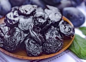 Врач назвал полезные свойства чернослива