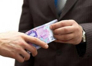 В Запорожье сотрудник ГБР сбежал во время задержания на взятке