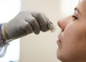 Возвращающихся из-за границы украинцев не должны принуждать к тесту на COVID-19