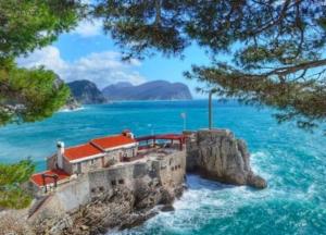 В Минздраве обновили список стран "красной" зоны