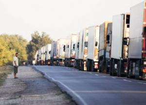 В Украине с 1 июня запретят грузовикам двигаться государственными дорогами в жару
