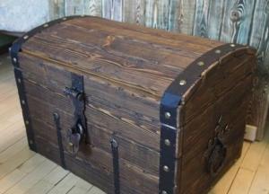 В старинной синагоге нашли сундук с артефактами