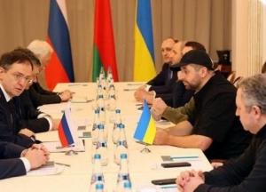 Первый раунд переговоров между Украиной и РФ завершился (видео)