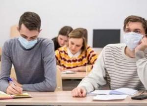 Во Львове более 30 педагогов не допустили к ВНО из-за COVID