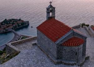 Черногория отменила все ограничения для туристов из Украины