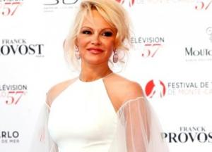 Памела Андерсон тайно вышла замуж за телохранителя (фото)