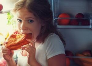 Диетологи назвали лучший перекус перед сном