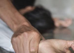 В Черкасской области отчим изнасиловал несовершеннолетнюю падчерицу