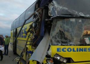 На Николаевщине столкнулись рейсовый автобус и грузовик, есть погибший