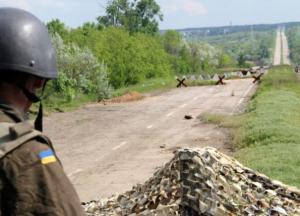 Война на Донбассе: из-за обстрелов боевиков ранены двое украинских военных