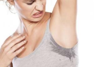 Медики рассказали, о какой болезни свидетельствует потливость