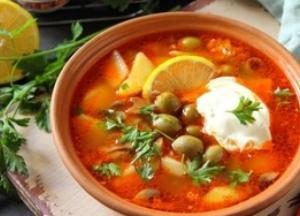 Диетолог рассказала, какой суп самый вредный для организма