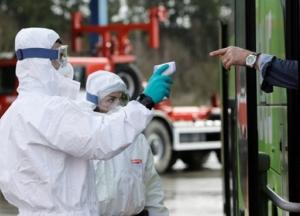 Четверо украинцев заразились COVID-19 внутри страны