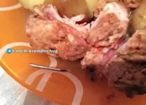 Жительница Полтавщины купила в супермаркете шашлык с обломком иглы