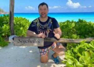 "Совсем изгоревался": Богдан приглашает девушек к себе на отдых