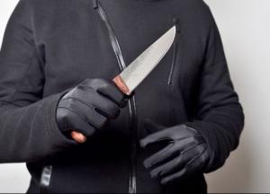 В центре Глазго мужчина с ножом напал на прохожих, есть жертвы