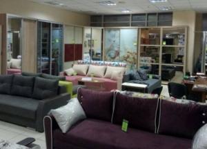 В Одессе мужчина вломился в мебельный магазин, чтобы подремать на мягком диване