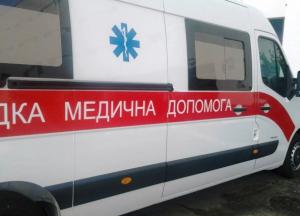 В Виннице во время ремонта крыши торгового центра разбился строитель