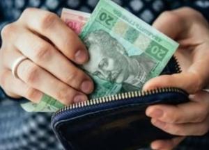 Зарплаты в Украине: в каких отраслях платят больше всего