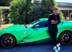 Ferrari отсудила у клиента €300 тысяч за фото авто