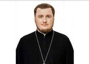 Священник з Буковини збирає гроші на російську армію і благословляє солдат Московського округу 