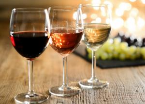 Вино улучшает умственные способности - ученые