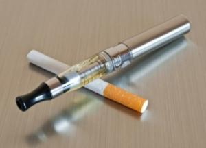 Электронные сигареты в Украине собираются приравнять к обычным