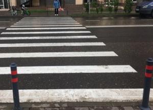Перед пешеходными переходами на тротуарах появятся столбики