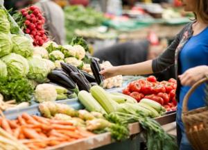 Украинцев предупредили о подорожании круп и овощей