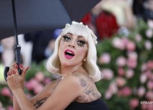 Леди Гага поразила сеть снимком без макияжа