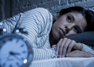 Неврологи назвали простые способы борьбы с бессонницей