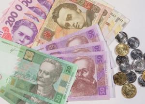 Доллар на межбанке впервые за 3 года стоил меньше 25 гривень