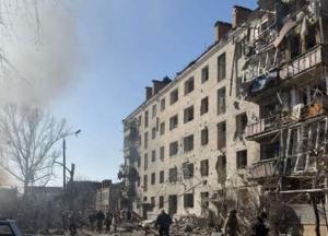 Росіяни скинули на Слов’янськ три авіабомби, пошкоджено 6 багатоповерхівок, багато загиблих (фото, відео)