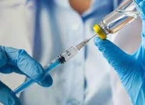 Вакцинацию приостановили в 12 регионах Украины