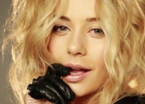 Тина Кароль показала лицо после пластики и анонсировала новую песню (видео)